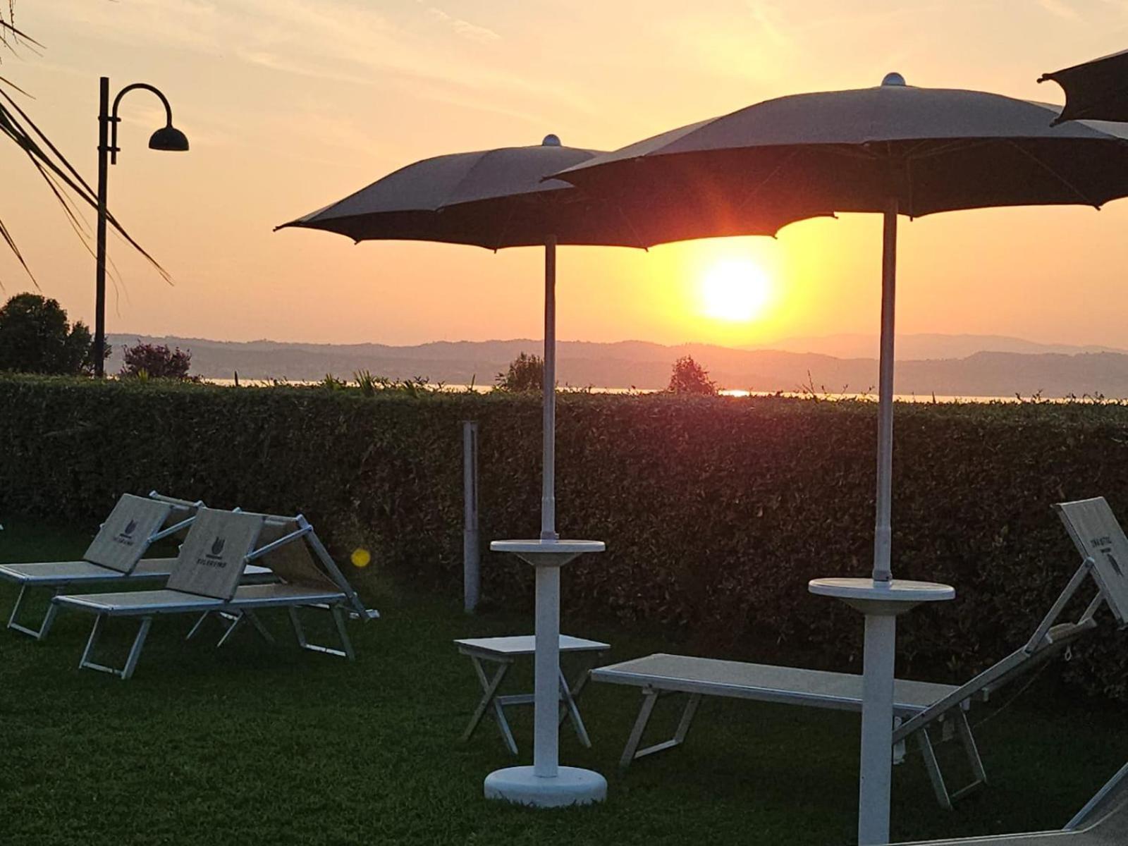 Appartamenti Residence Tulipano シルミオーネ エクステリア 写真