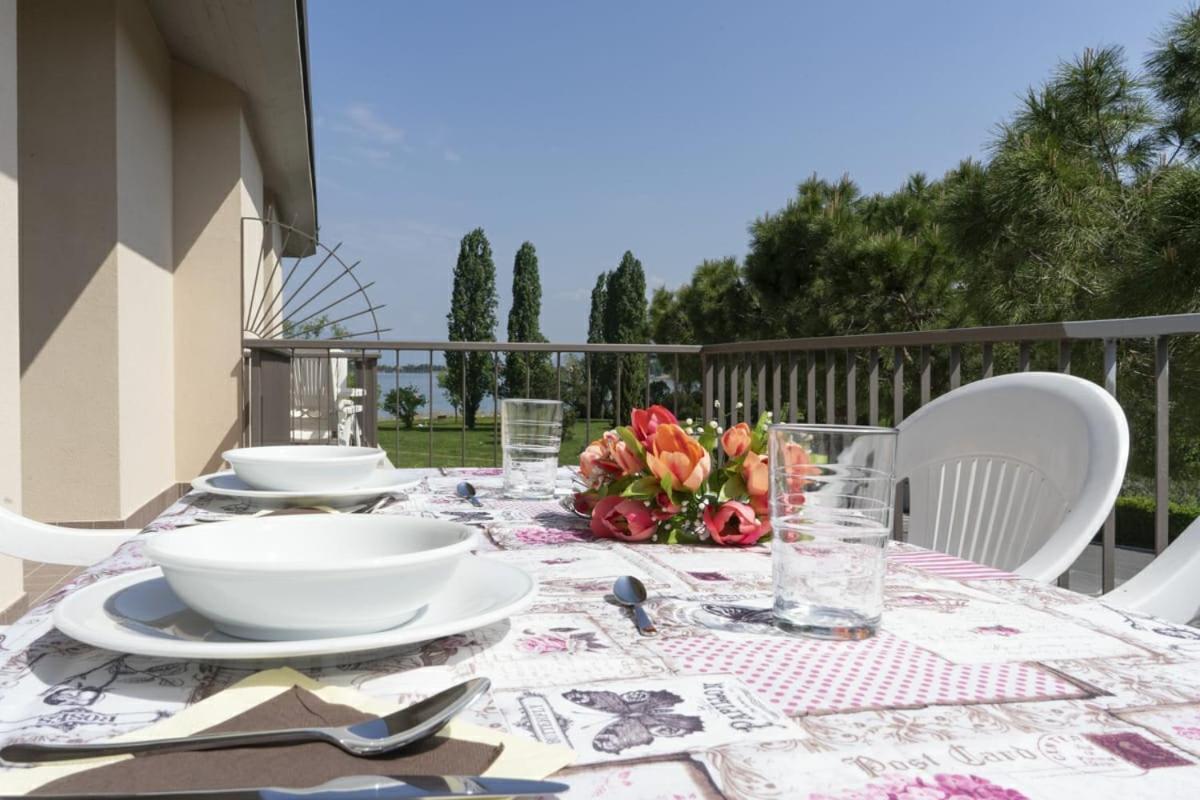 Appartamenti Residence Tulipano シルミオーネ エクステリア 写真