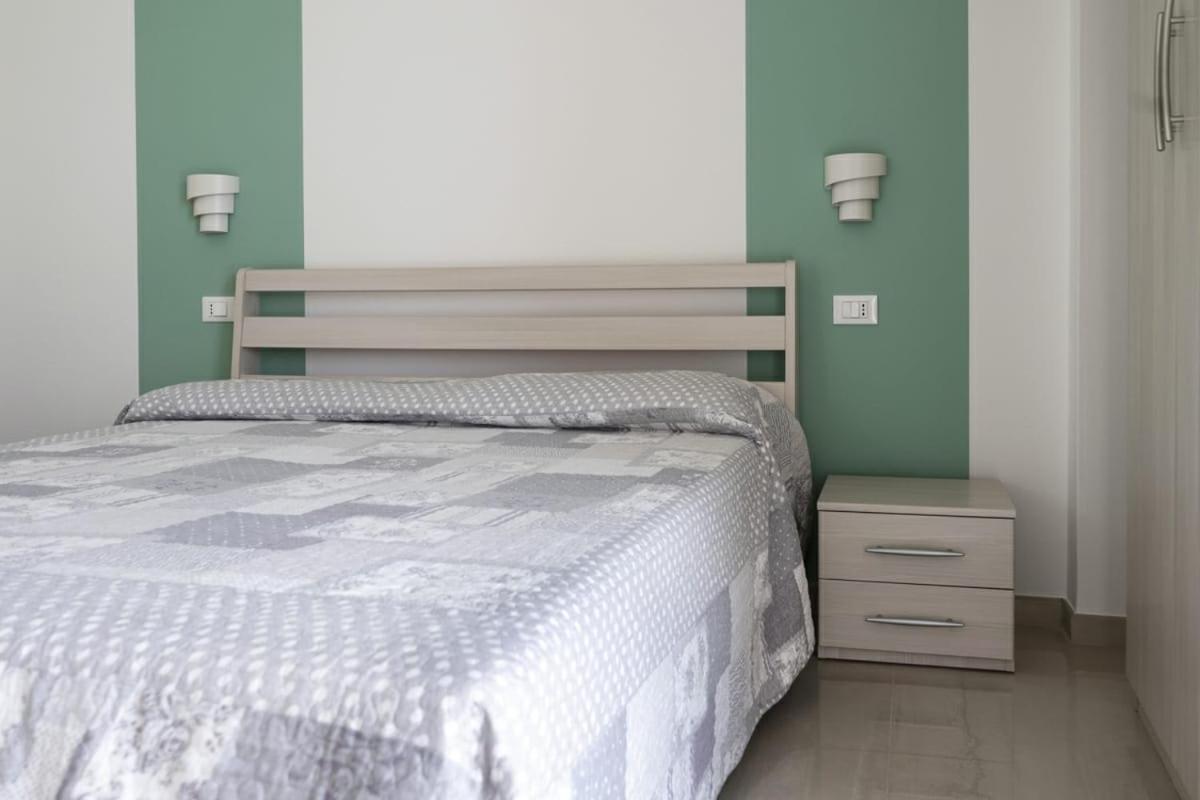 Appartamenti Residence Tulipano シルミオーネ エクステリア 写真