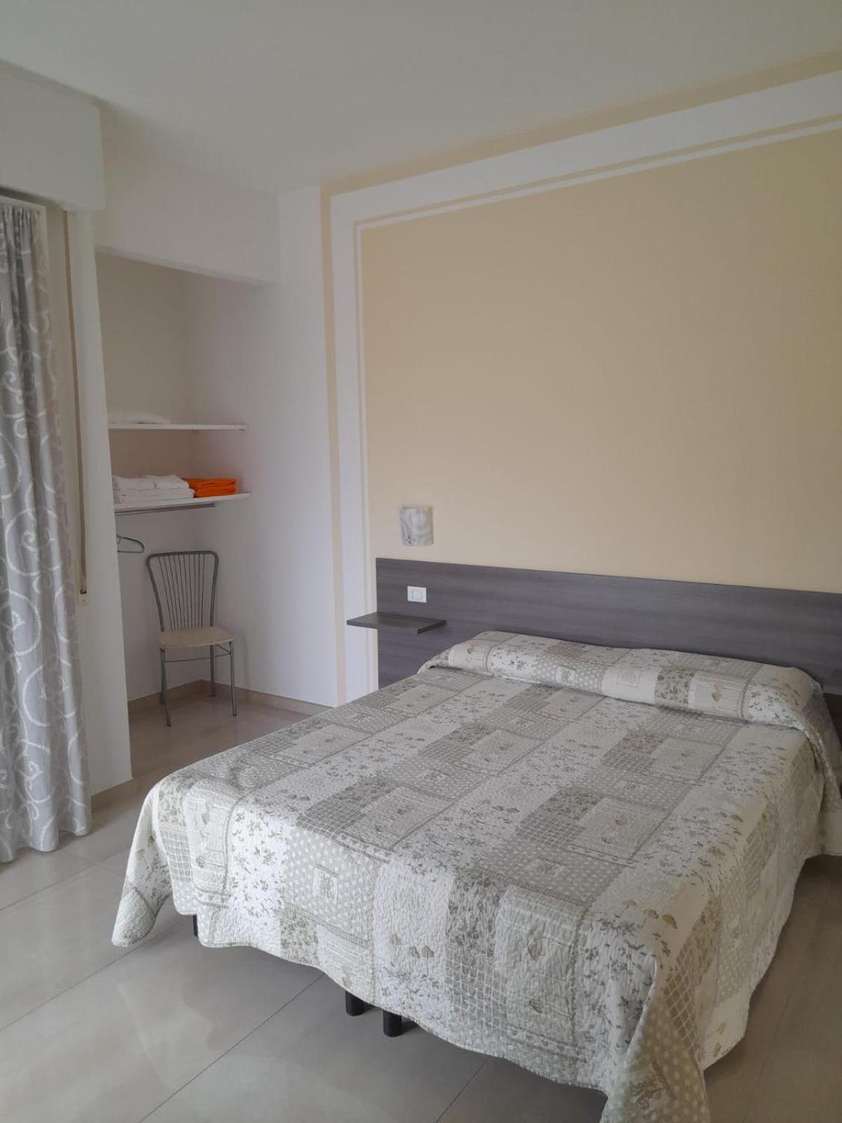Appartamenti Residence Tulipano シルミオーネ エクステリア 写真