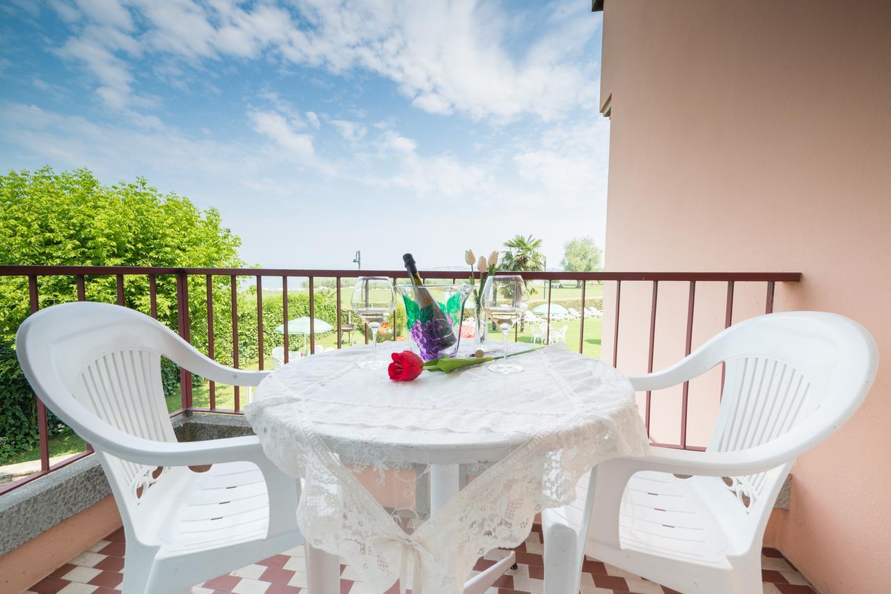 Appartamenti Residence Tulipano シルミオーネ エクステリア 写真