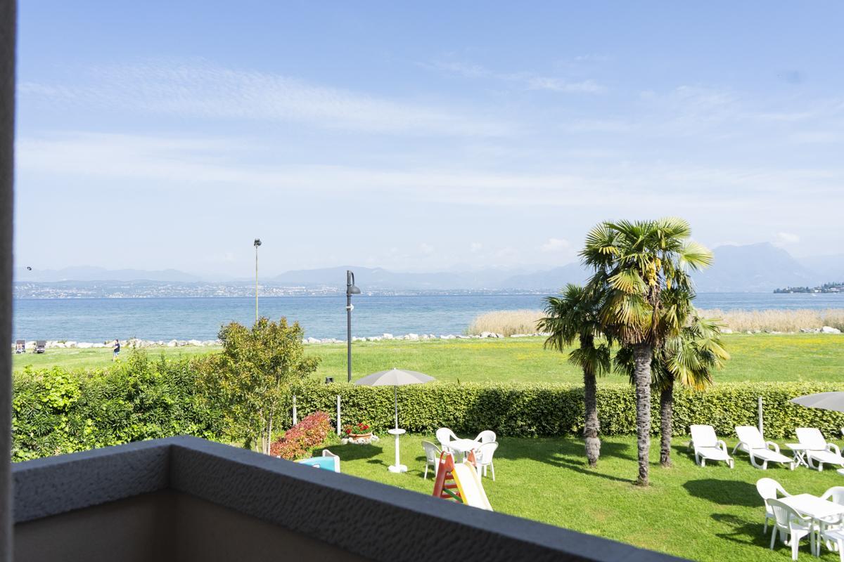 Appartamenti Residence Tulipano シルミオーネ エクステリア 写真