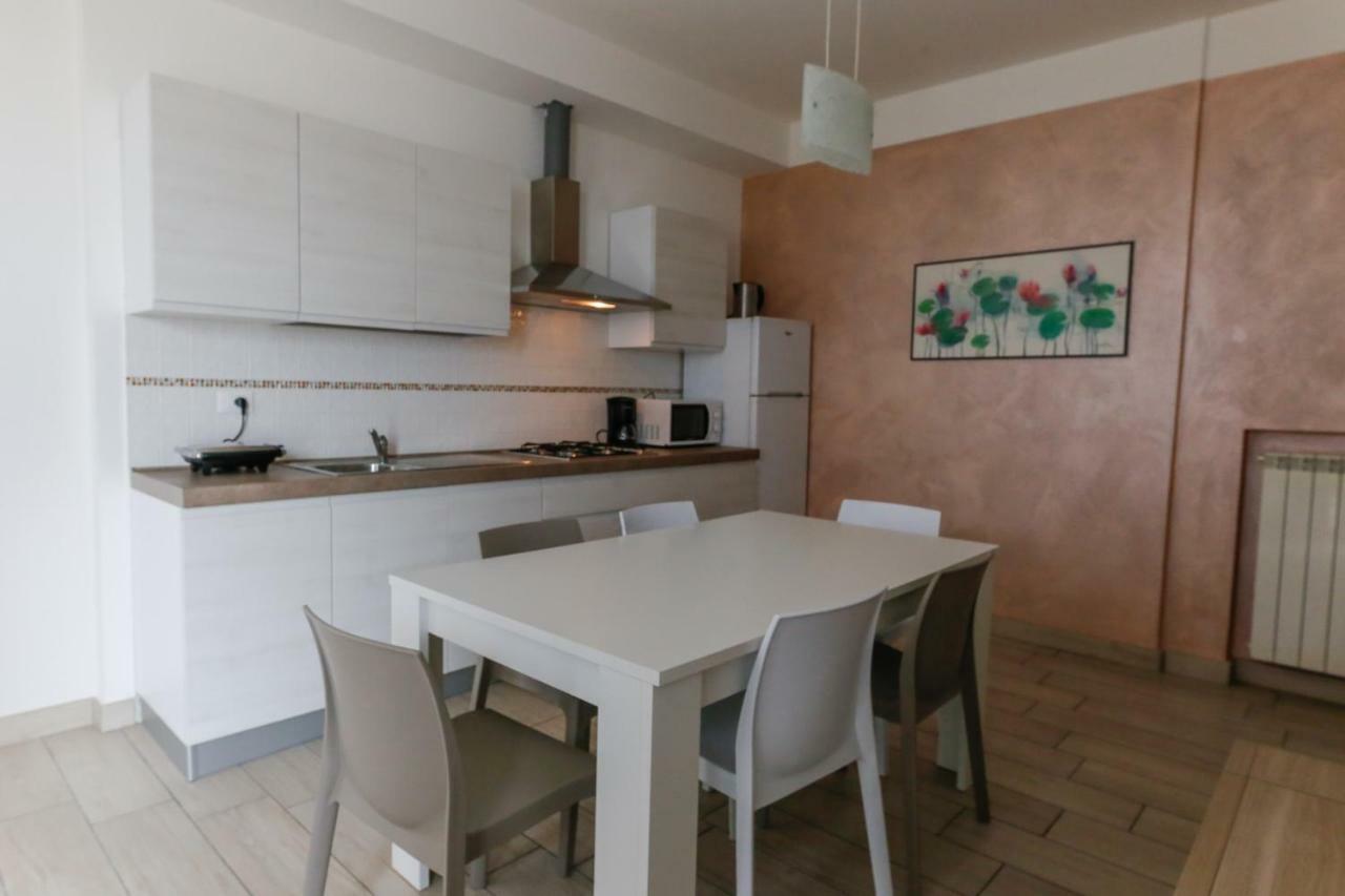 Appartamenti Residence Tulipano シルミオーネ エクステリア 写真