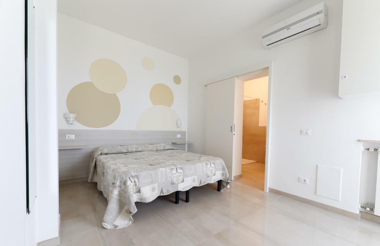 Appartamenti Residence Tulipano シルミオーネ エクステリア 写真